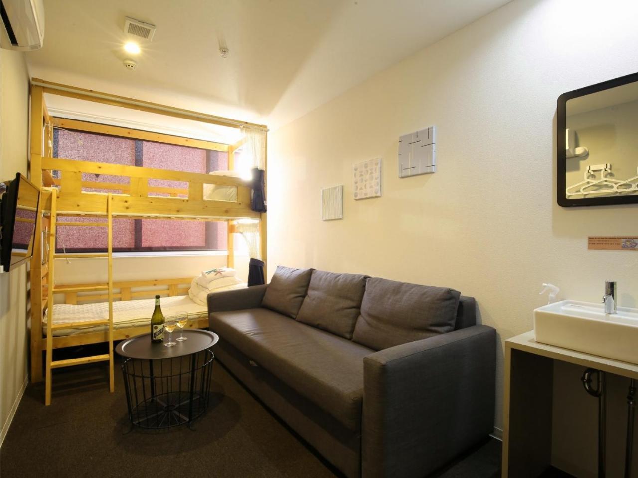 Very Hostel Namba Osaka Exterior foto
